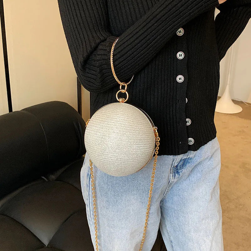 Metallic Round Ring Clutch