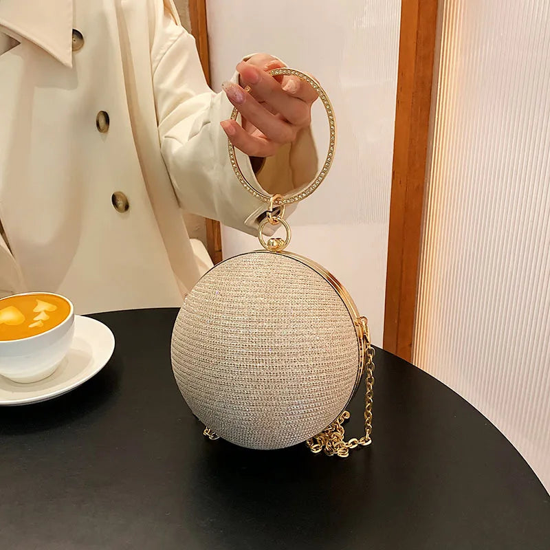 Metallic Round Ring Clutch