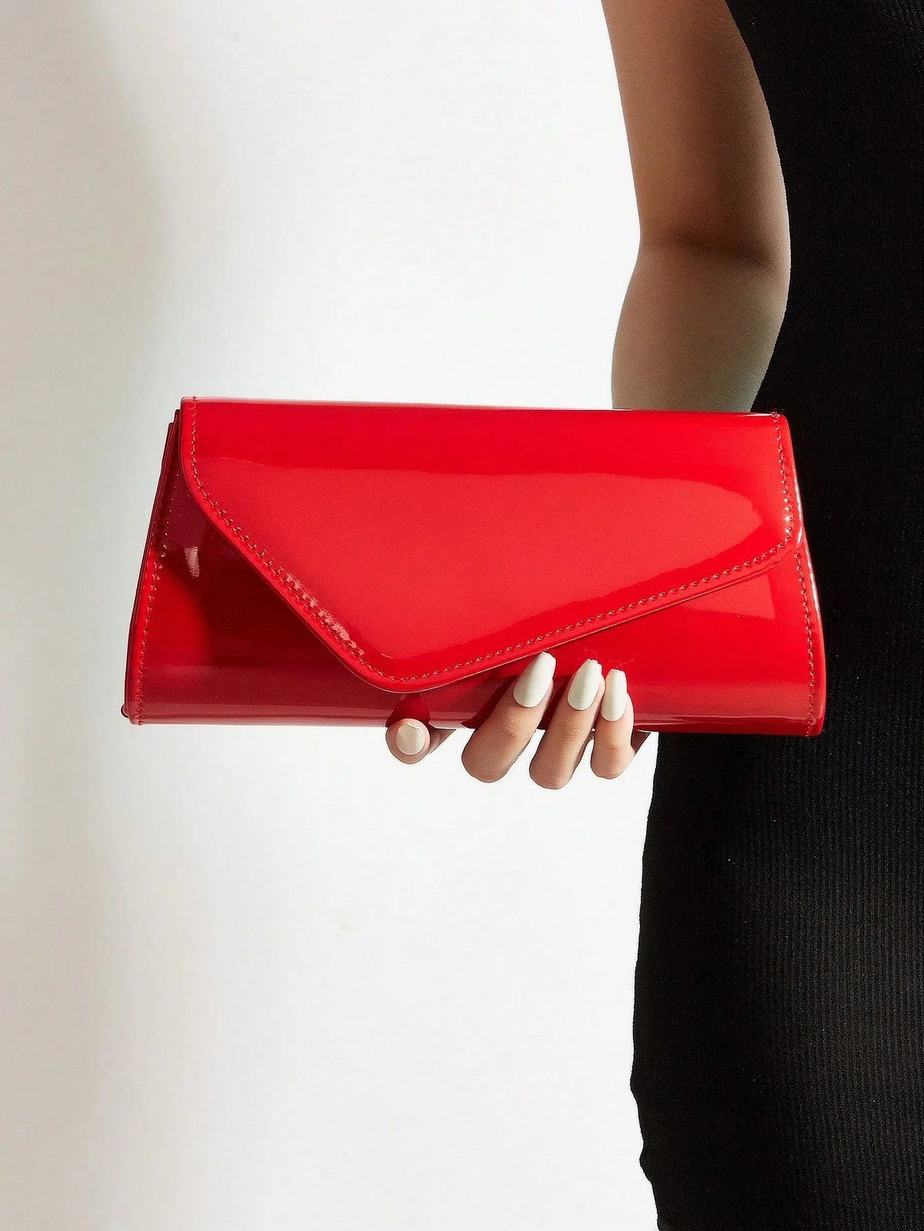 Textured Chain Commuter Clutch