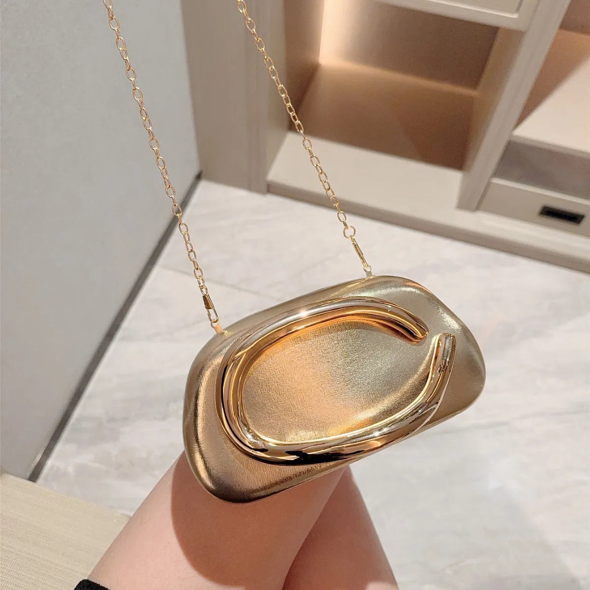Metallic Closure Evening Clutch