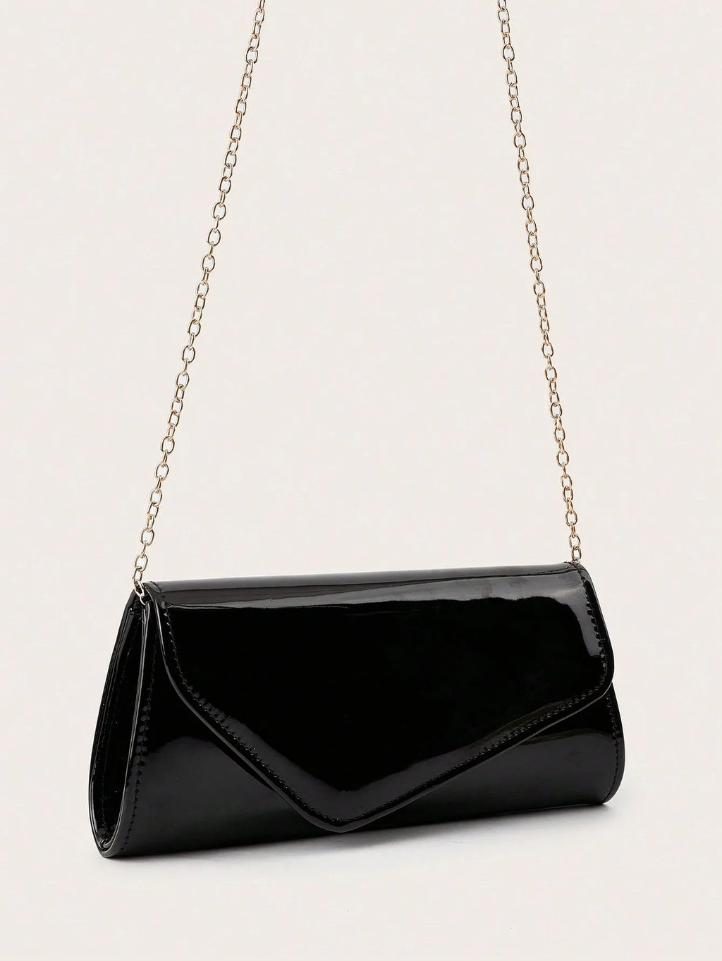 Elegant solid color clutches, romantic textured handbags and shoulder crossbody bags are suitable for office workers to commute.