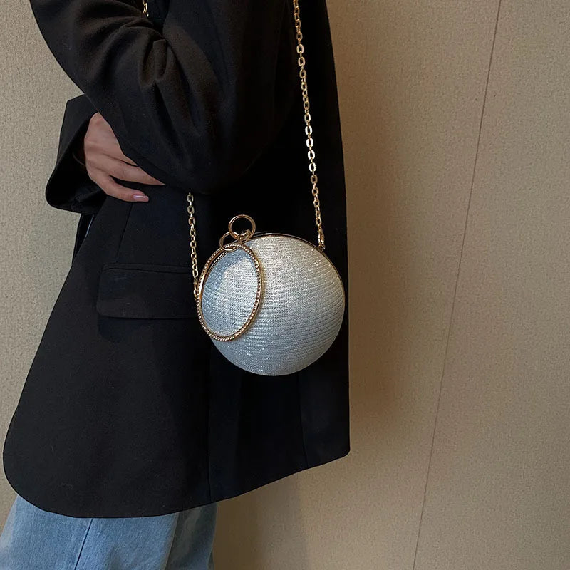 Metallic Round Ring Clutch